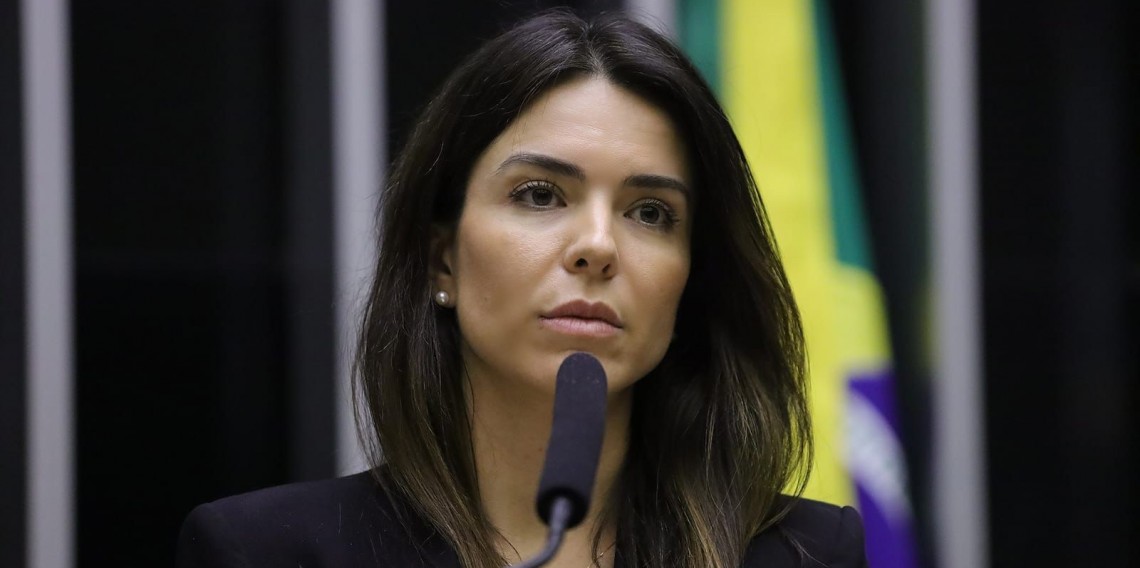 Projeto propõe saque total do FGTS mesmo após retirada do saque-aniversário