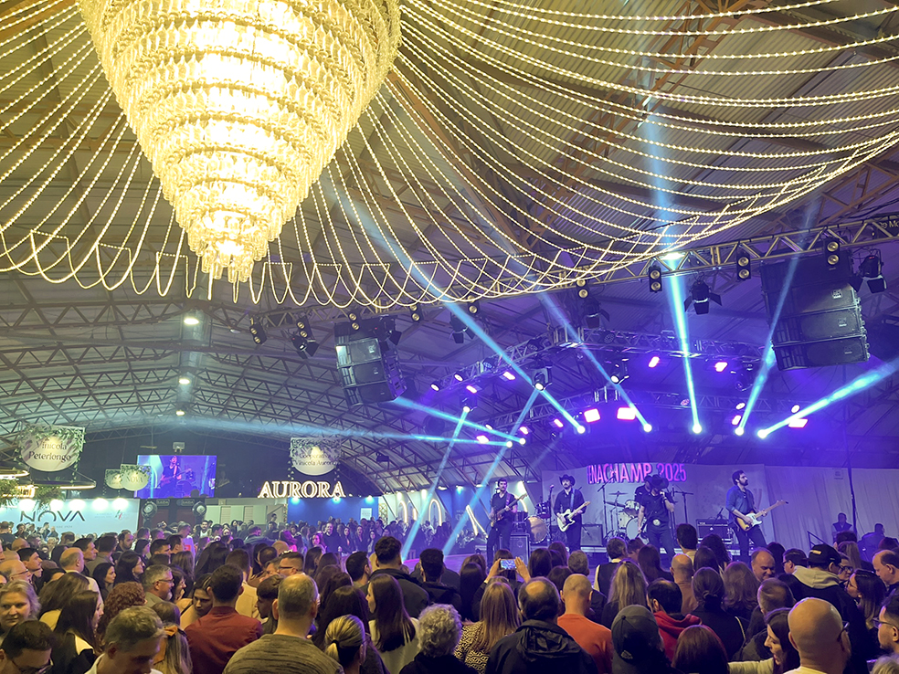 Fenachamp 2025 vive seu terceiro final de semana com shows, emoção e homenagens à imigração italiana - Créditos: Cassius André Fanti