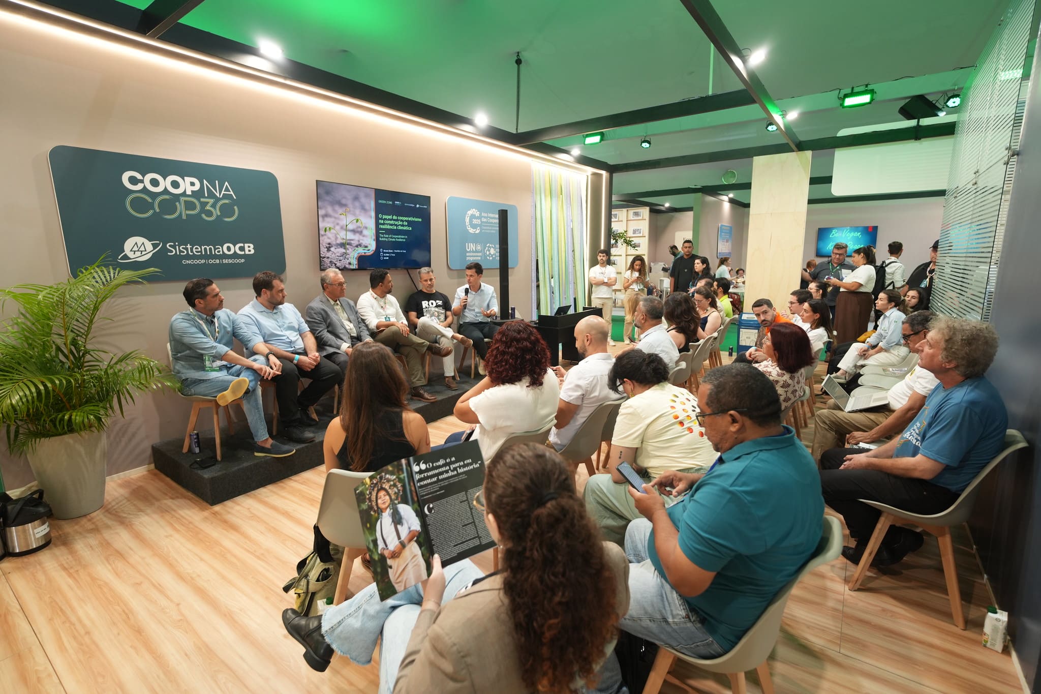 Representantes de todos os continentes prestigiaram a apresentação das cooperativas na COP30 - Créditos: OCB/Divulgação
