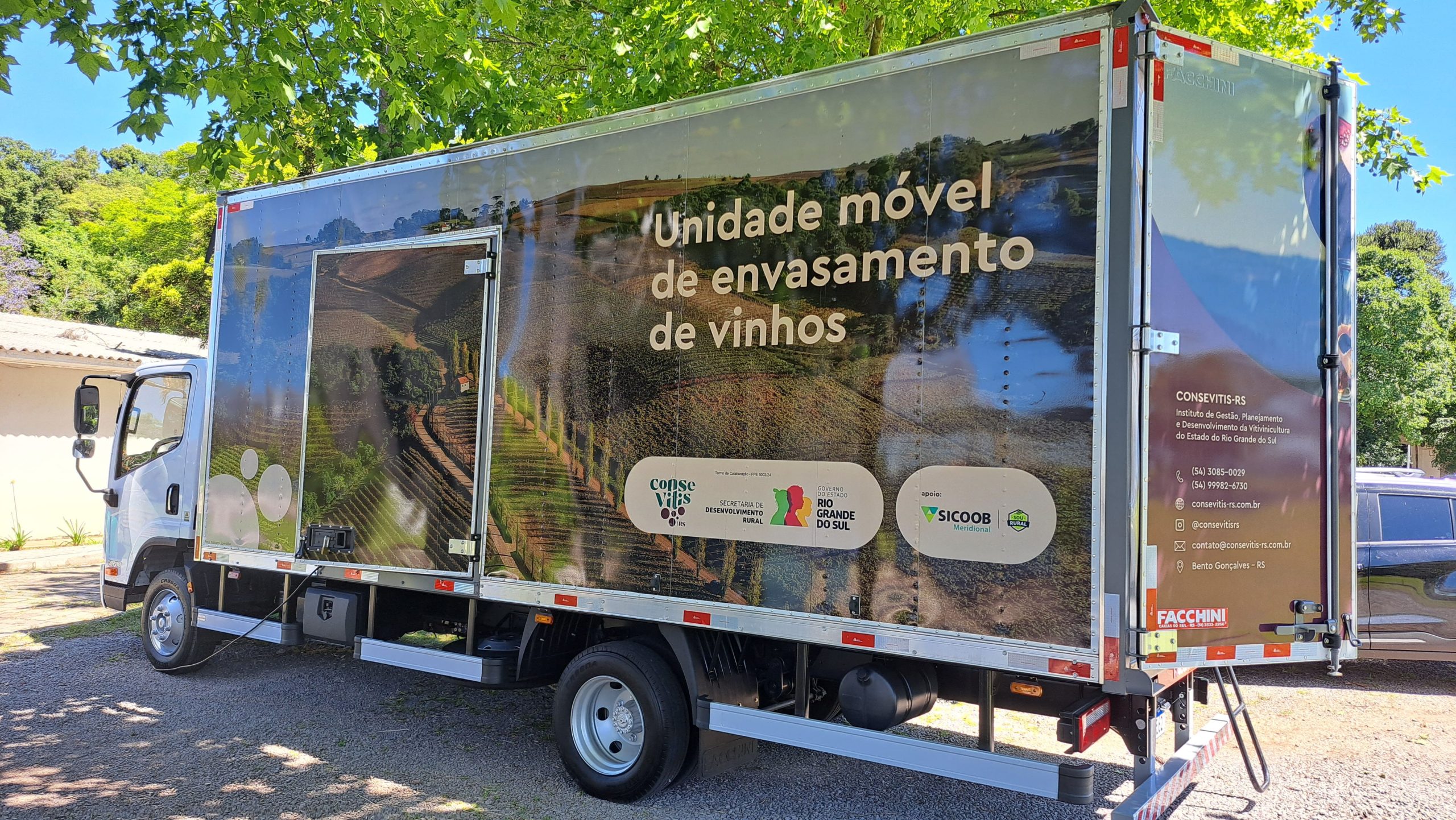 Unidade Móvel leva tecnologia de envase às vinícolas familiares do Rio Grande do Sul