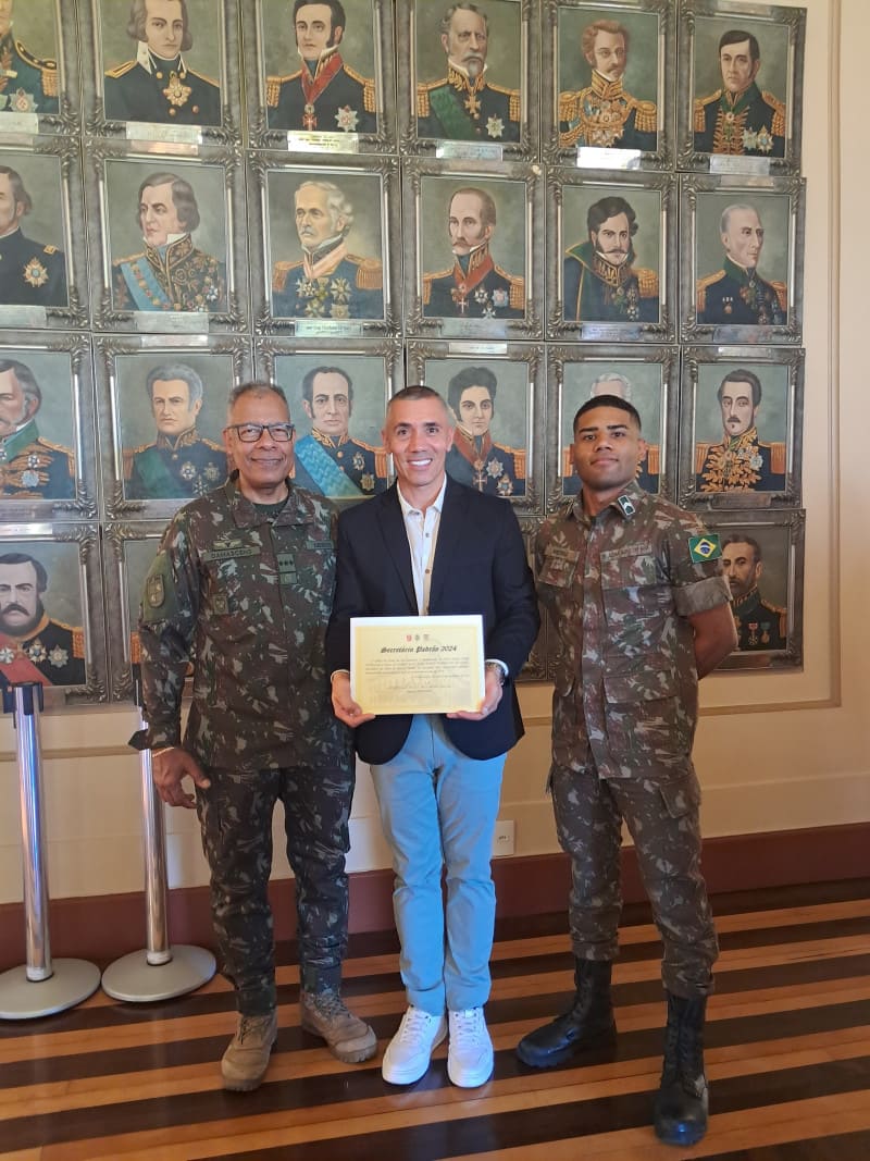 Secretário da Junta de Serviço Militar de Garibaldi recebe honraria de “Secretário Padrão” - Créditos: Divulgação