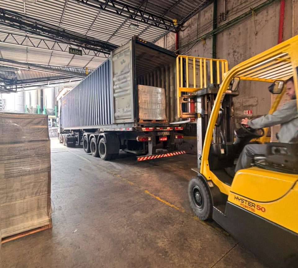 Cooperativa Vinícola Garibaldi embarca mais de 7 mil garrafas aos EUA e fecha o ano com mais de 30 mil garrafas exportadas - Créditos: Emerson Brites