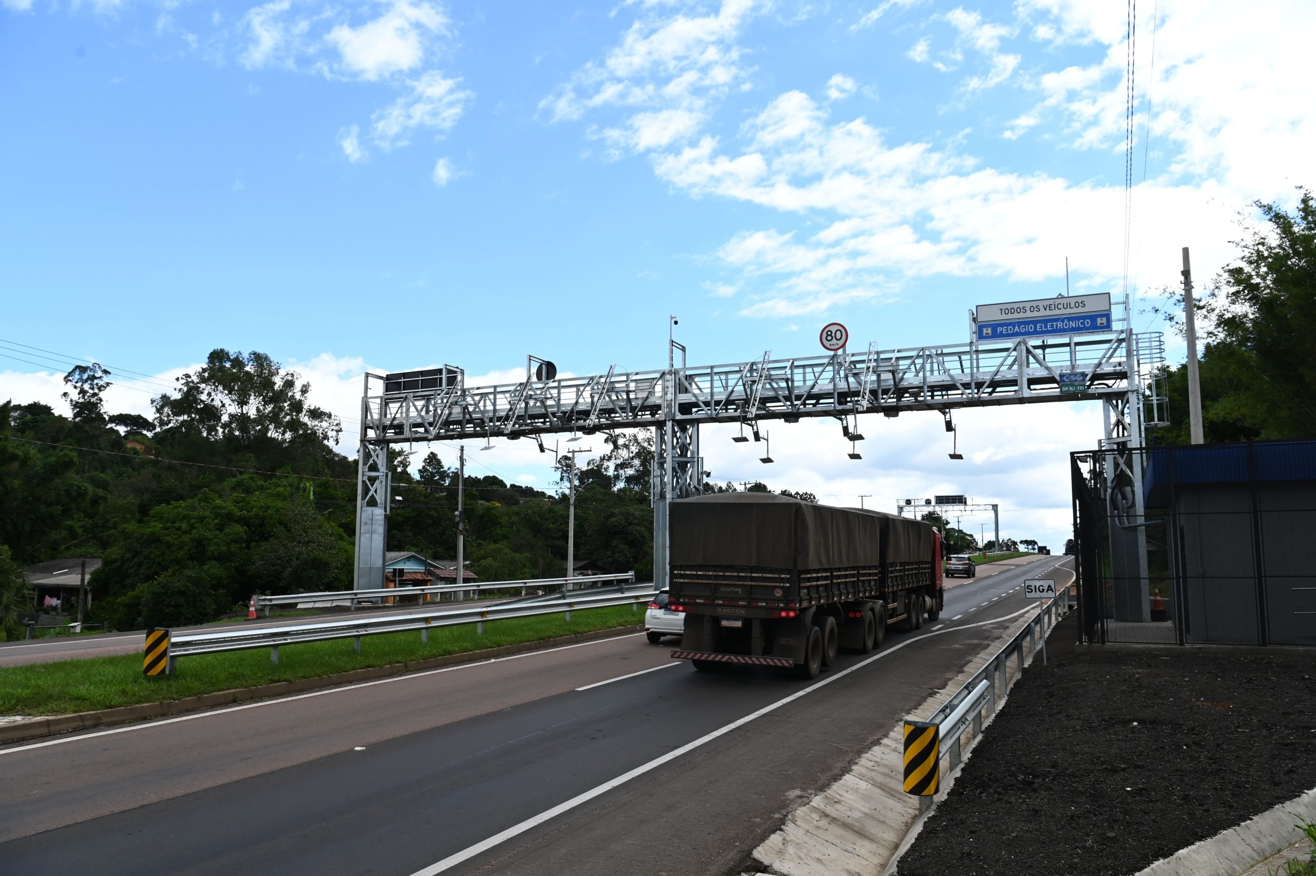 Pedágio eletrônico free flow passa a ter nota fiscal automática por veículo após Reforma Tributária - Crédito: Gus Wanderly