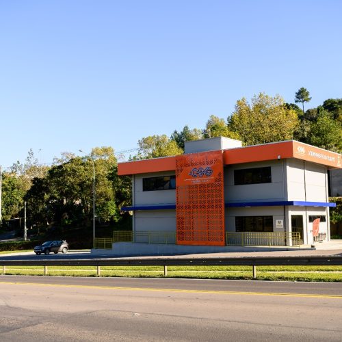 Base de Atendimento ao Cliente da CSG em Farroupilha ganha carregadores para veículos elétricos
