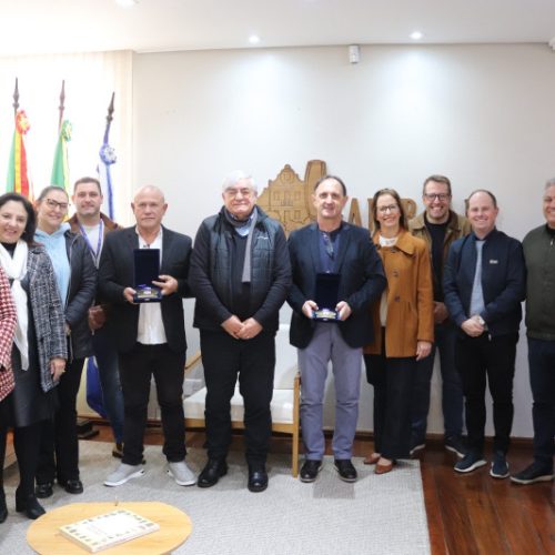 José Valentini e Wolnei Caio são homenageados com Mérito Desportivo