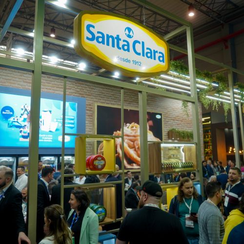 Santa Clara apresenta lançamentos na ExpoAgas e aposta em produtos de saudabilidade e proteínas